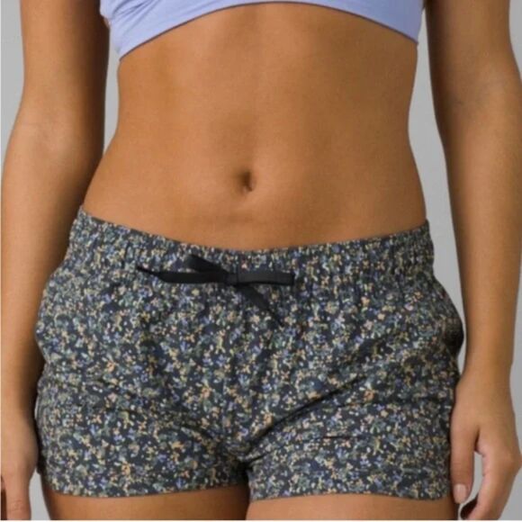Prana Women's Mariya Shorts, Black Petal, Size XS, 1969181 - Picture 1 of 12